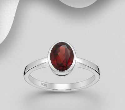 Şəkli böyütmək üçün tiklayın 925 Sterling Silver Oval Ring, Decorated with Garnet