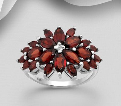 Şəkli böyütmək üçün tiklayın La Preciada - 925 Sterling Silver Flower Ring, Decorated with Garnet