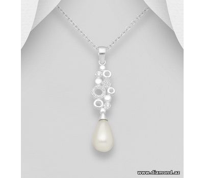 Şəkli böyütmək üçün tiklayın 925 Sterling Silver Circle Pendant, Decorated with Simulated Pearl and CZ Simulated Diamonds