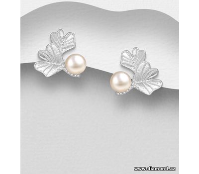925 Sterling Silver Leaf Push-Back Earrings, Decorated with FreshWater Pearls