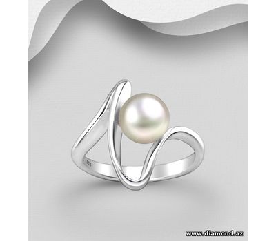 925 Sterling Silver Ring Decorated With Fresh Water Pearl