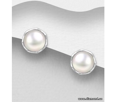 Şəkli böyütmək üçün tiklayın 925 Sterling Silver Push-Back Earrings, Decorated with Freshwater Pearls