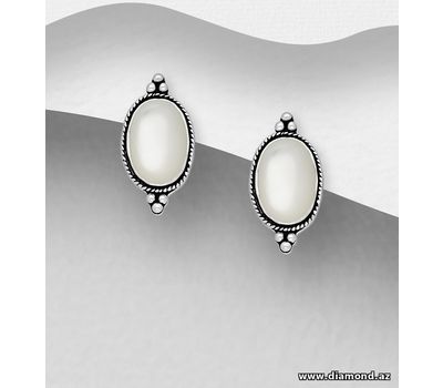 Şəkli böyütmək üçün tiklayın 925 Sterling Silver Oxidized Push-Back Earrings, Decorated with Shell